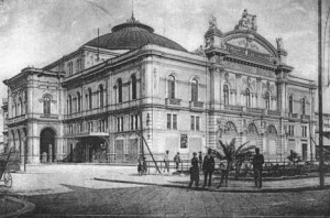 Teatro Petruzzelli esterno